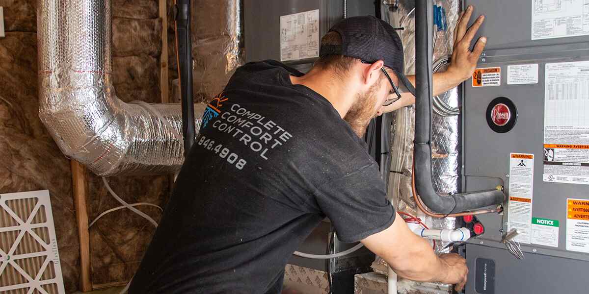 should you replace a furnace before it breaks